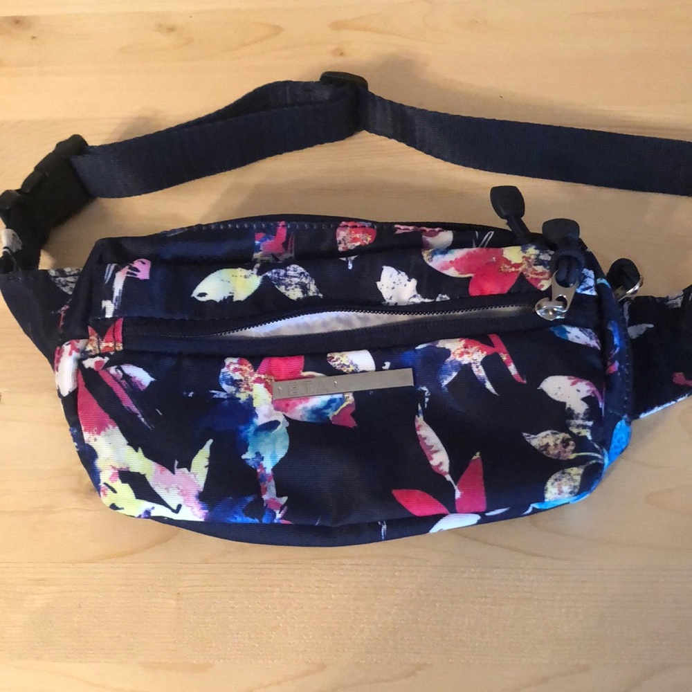E.T.A Belt Bag